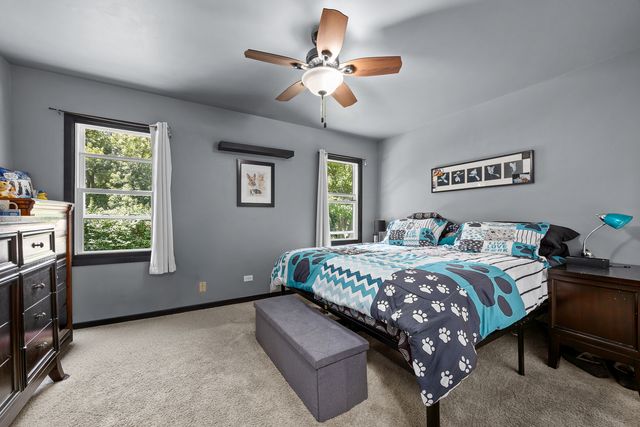 313 Bedford Road, Bolingbrook, IL 60440