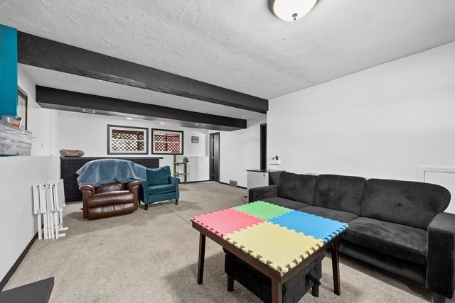 313 Bedford Road, Bolingbrook, IL 60440