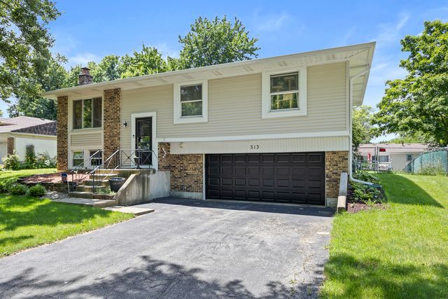 313 Bedford Road, Bolingbrook, IL 60440