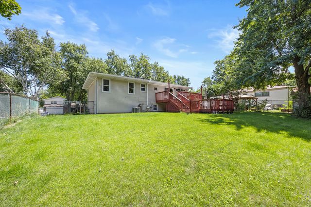313 Bedford Road, Bolingbrook, IL 60440