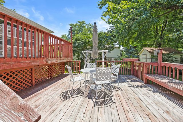 313 Bedford Road, Bolingbrook, IL 60440