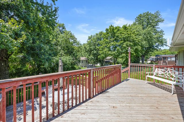 313 Bedford Road, Bolingbrook, IL 60440