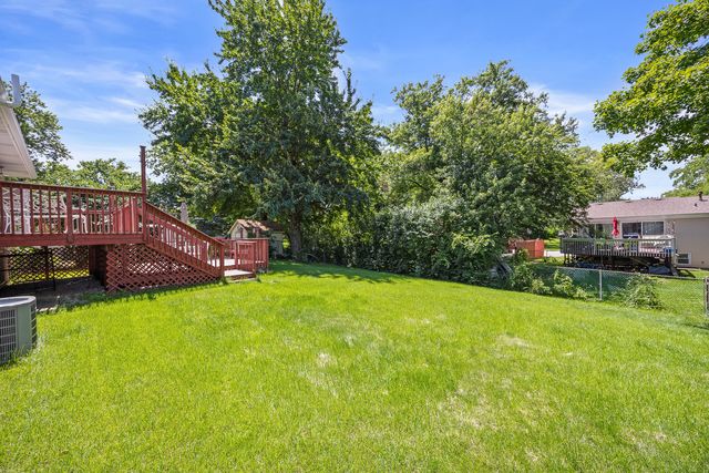 313 Bedford Road, Bolingbrook, IL 60440