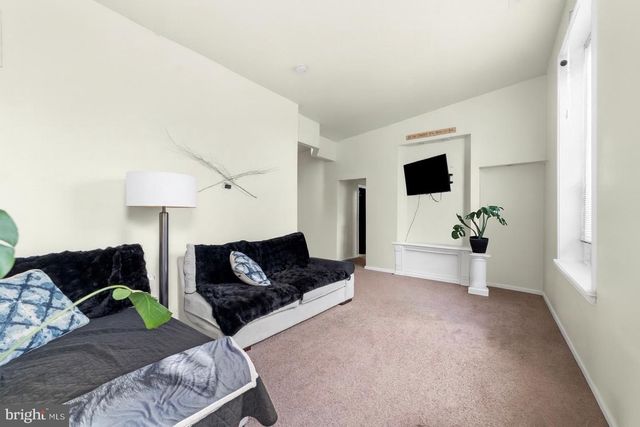 601 BERKLEY ST, Camden, NJ 08103