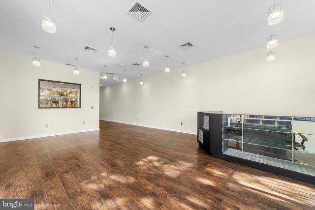 601 BERKLEY ST, Camden, NJ 08103