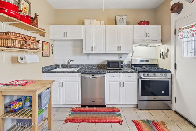 2606 W AINSLIE Street 3E, Chicago, IL 60625