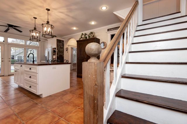 1435 E Walnut Street, Springfield, MO 65802