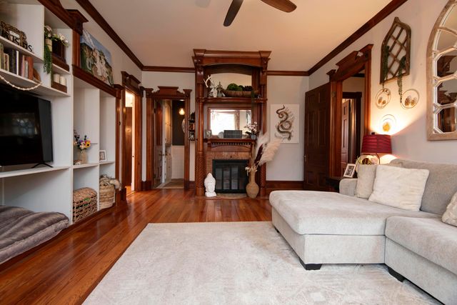 1435 E Walnut Street, Springfield, MO 65802