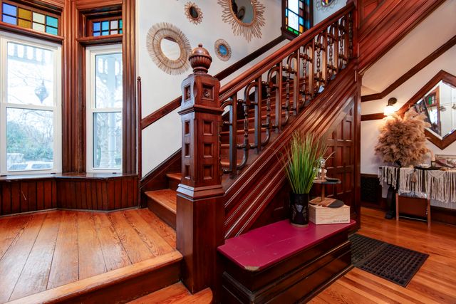 1435 E Walnut Street, Springfield, MO 65802