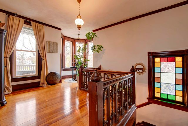 1435 E Walnut Street, Springfield, MO 65802