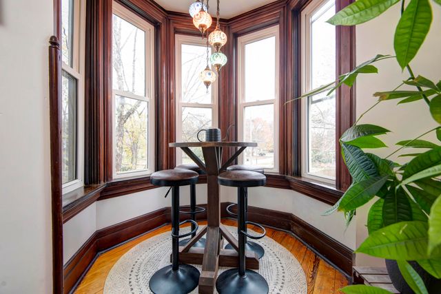 1435 E Walnut Street, Springfield, MO 65802