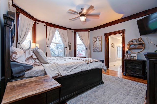 1435 E Walnut Street, Springfield, MO 65802