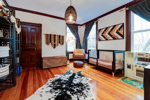 1435 E Walnut Street, Springfield, MO 65802