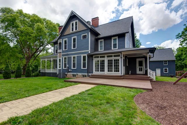 1435 E Walnut Street, Springfield, MO 65802