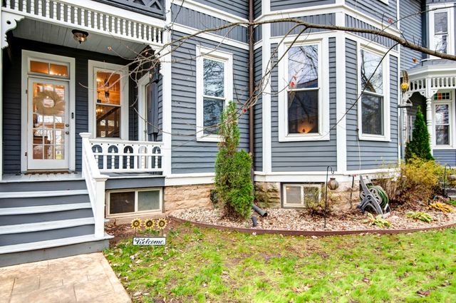 1435 E Walnut Street, Springfield, MO 65802