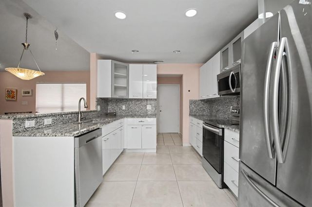 7986 Palacio Del Mar Drive, Boca Raton, FL 33433