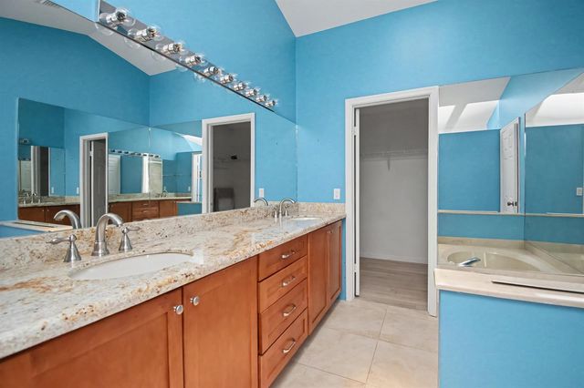 7986 Palacio Del Mar Drive, Boca Raton, FL 33433
