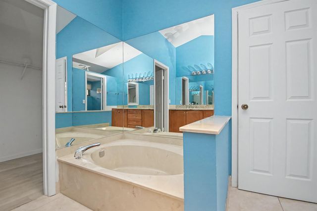 7986 Palacio Del Mar Drive, Boca Raton, FL 33433