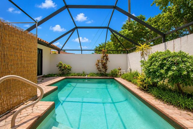 7986 Palacio Del Mar Drive, Boca Raton, FL 33433