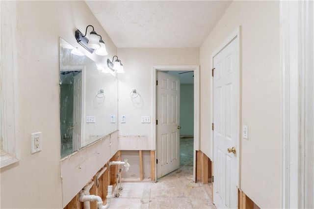 3930 Pine Tree Lane, Gainesville, GA 30501