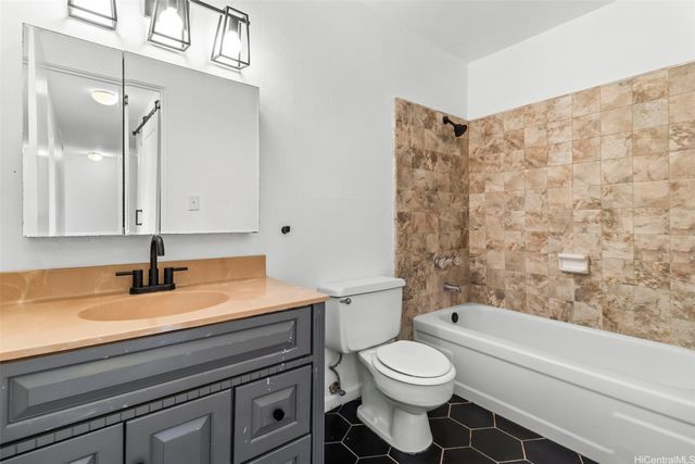 44-150 Kou Place 2204, Kaneohe, HI 96744