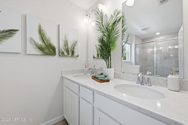 2252 WINDWARD CAY Lane, Middleburg, FL 32068