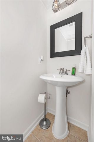 12436 N WELTY, Waynesboro, PA 17268