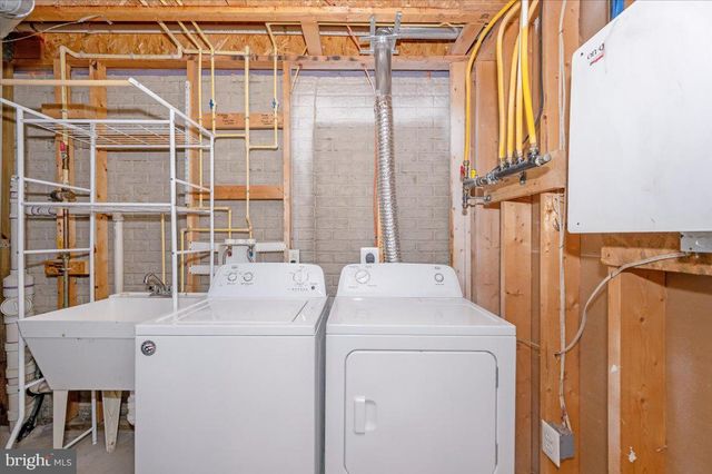 12436 N WELTY, Waynesboro, PA 17268