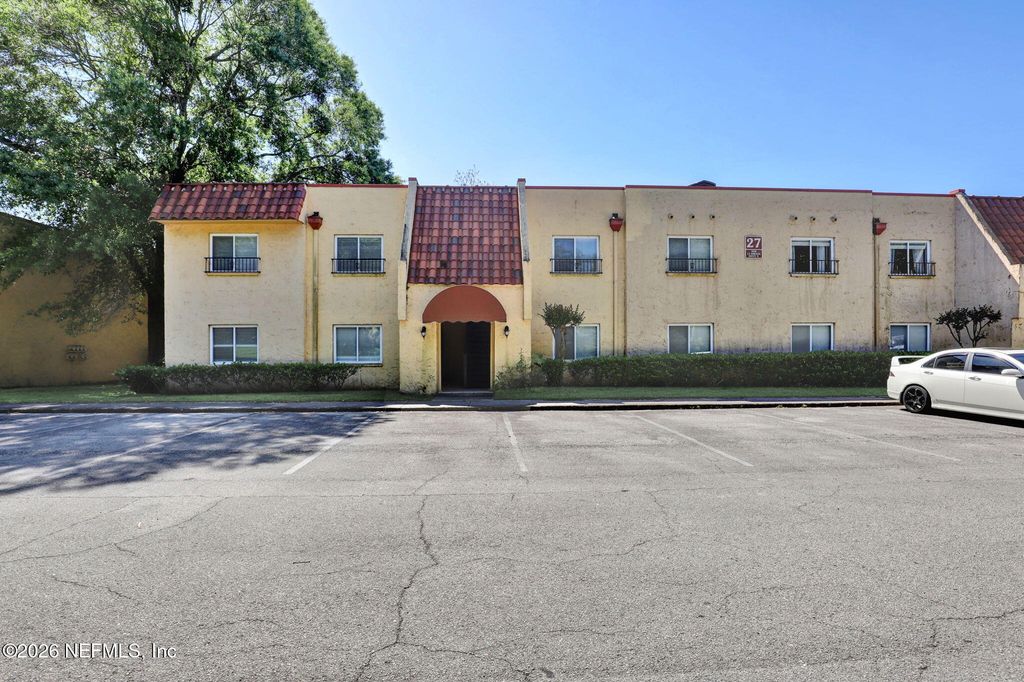 3918 LA MIRADA Drive 3, Jacksonville, FL 32217