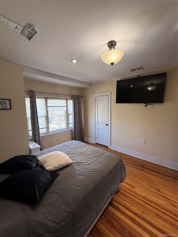 94-46 226th Street, Floral Park, NY 11001