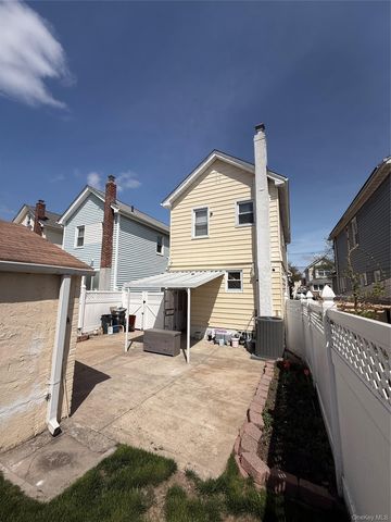 94-46 226th Street, Floral Park, NY 11001