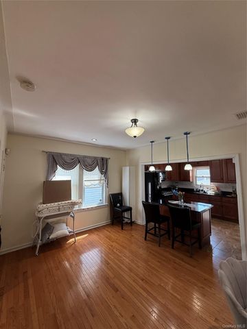 94-46 226th Street, Floral Park, NY 11001