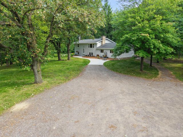 11397 274th Avenue NW, Zimmerman, MN 55398