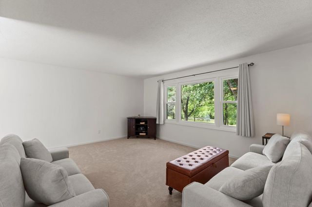 11397 274th Avenue NW, Zimmerman, MN 55398