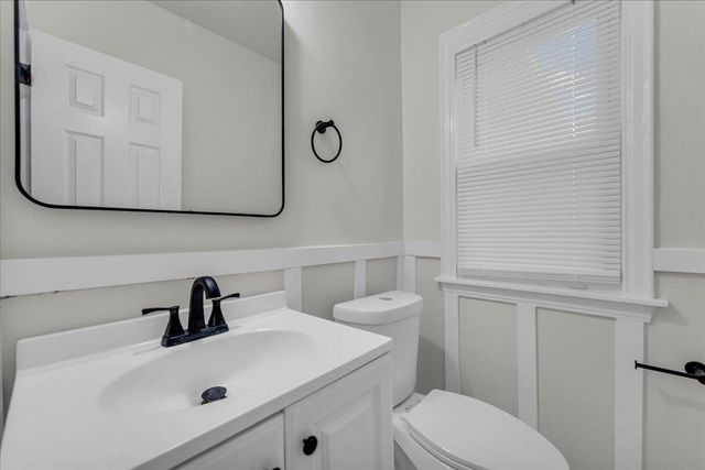 15213 Mettetal Street, Detroit, MI 48227