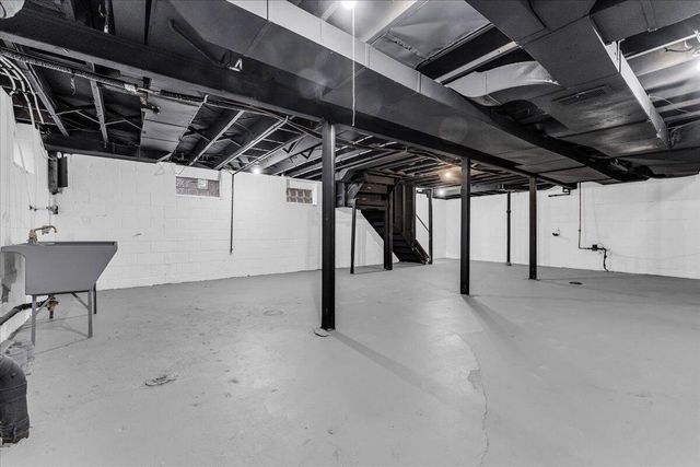 15213 Mettetal Street, Detroit, MI 48227