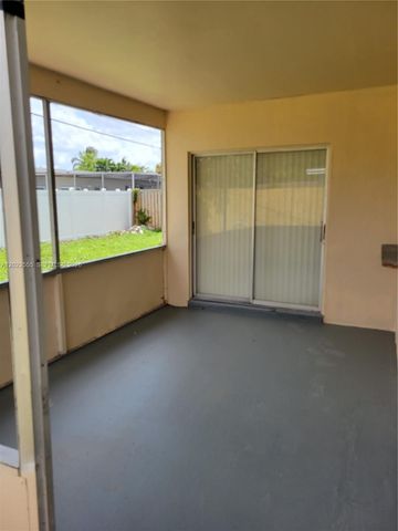 8300 NW 26th Pl 0, Sunrise, FL 33322
