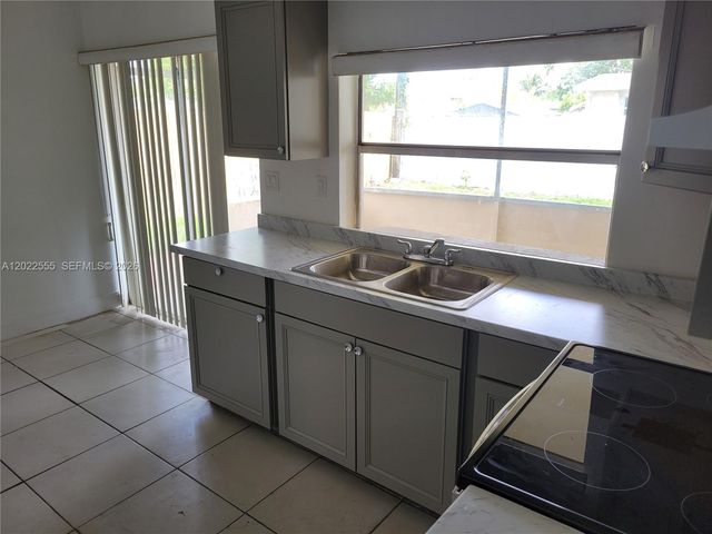 8300 NW 26th Pl 0, Sunrise, FL 33322