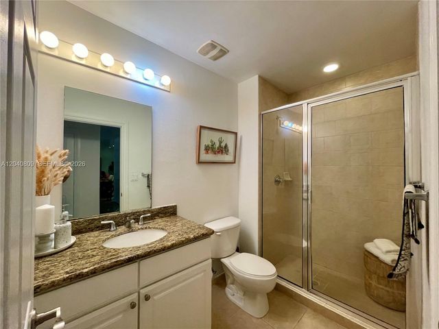 3001 NE 185th St 123, Aventura, FL 33180
