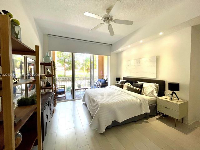 3001 NE 185th St 123, Aventura, FL 33180