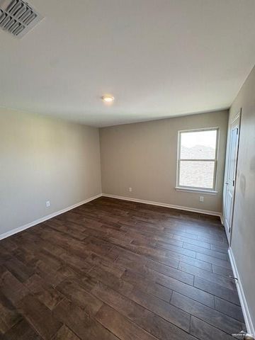 1404 E Sonador Drive S, Edinburg, TX 78542