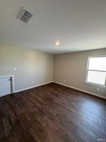 1404 E Sonador Drive S, Edinburg, TX 78542