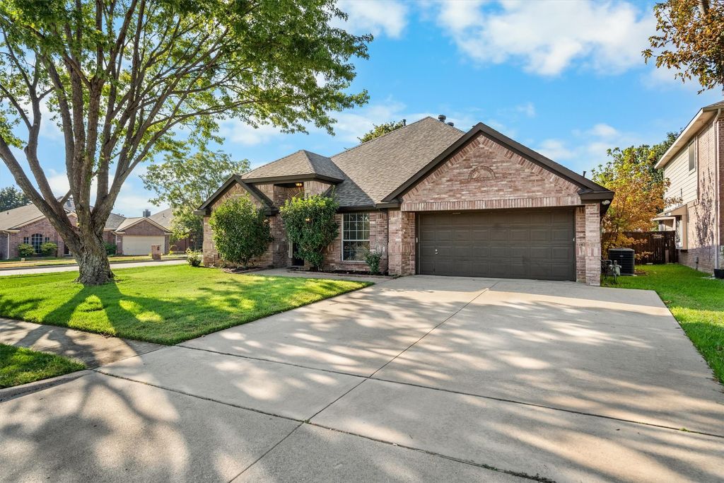 1718 Falcon Drive, Corinth, TX 76210 — photo 3