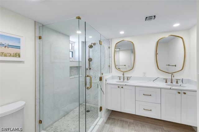 6101 Pelican Bay BLVD 305, Naples, FL 34108