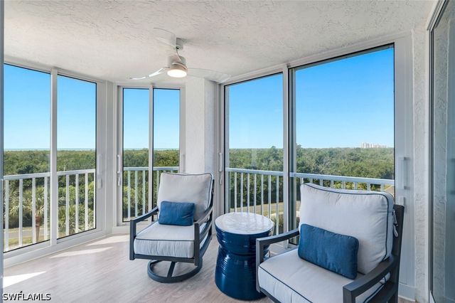 6101 Pelican Bay BLVD 305, Naples, FL 34108