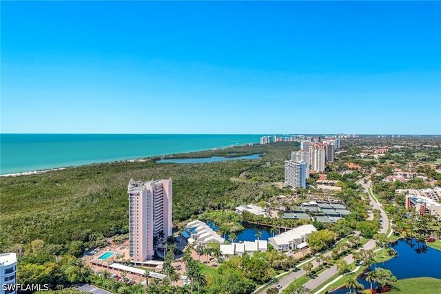 6101 Pelican Bay BLVD 305, Naples, FL 34108