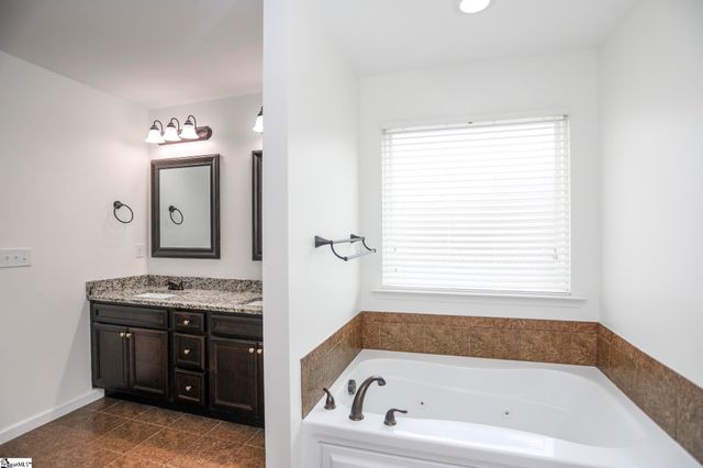 31 Goodwin Farms Court, Travelers Rest, SC 29690