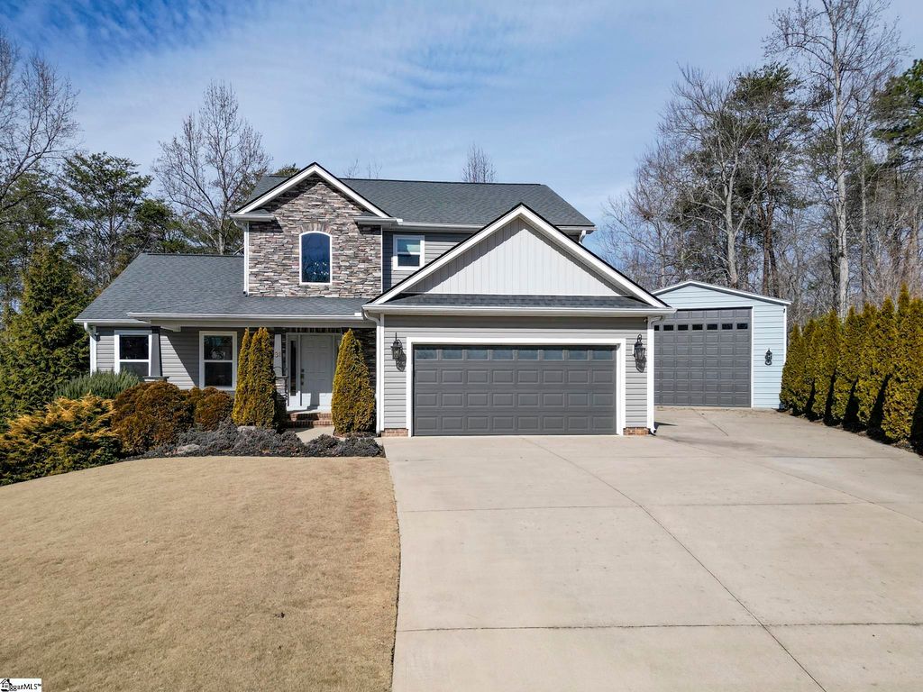31 Goodwin Farms Court, Travelers Rest, SC 29690
