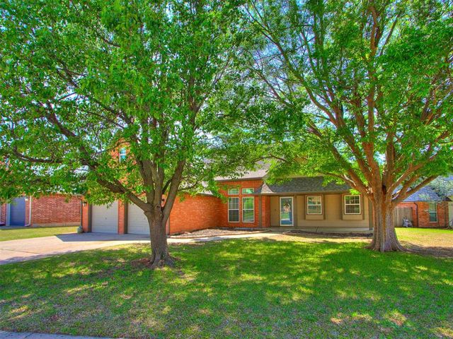 328 E Charlotte Terrace, Mustang, OK 73064