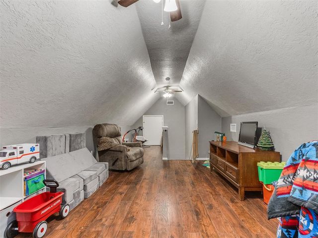 328 E Charlotte Terrace, Mustang, OK 73064